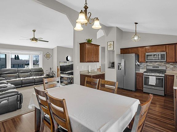 4th image of 5148 Tulip Ave