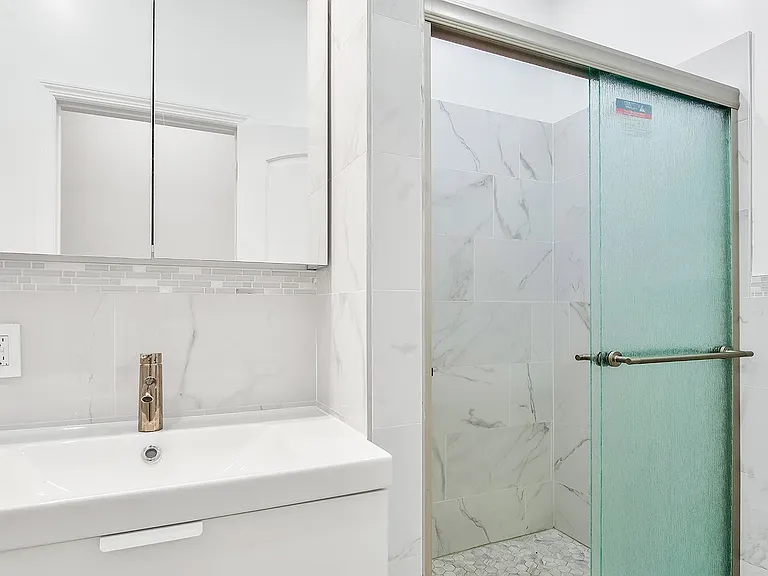 1670 1st Ave #4N — Photo 7