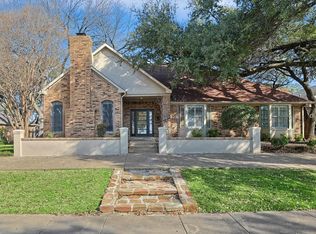2909 Faulkner Dr, Rowlett, TX 75088