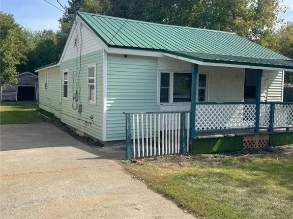 31 1/2 Sand St, Philadelphia, NY 13673