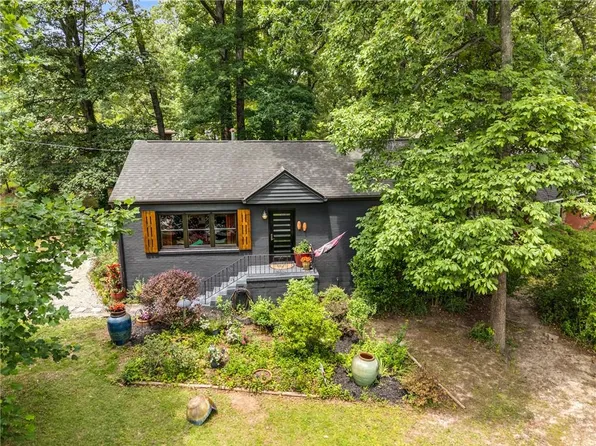 2468 Fallview Ter, East Pt, GA 30344