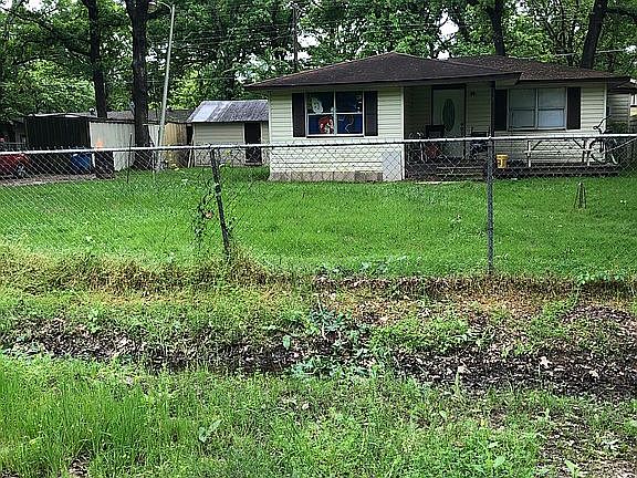 2nd image of 131 Woodland Trl