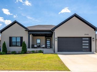 2545 Lilac Dr, Conway, AR 72034