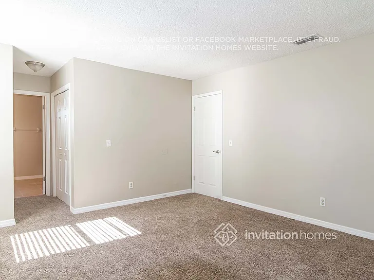 10812 Scepter Dr — Photo 12