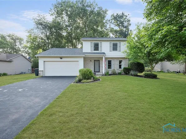 225 Pebble Beach Dr, Holland, OH 43528