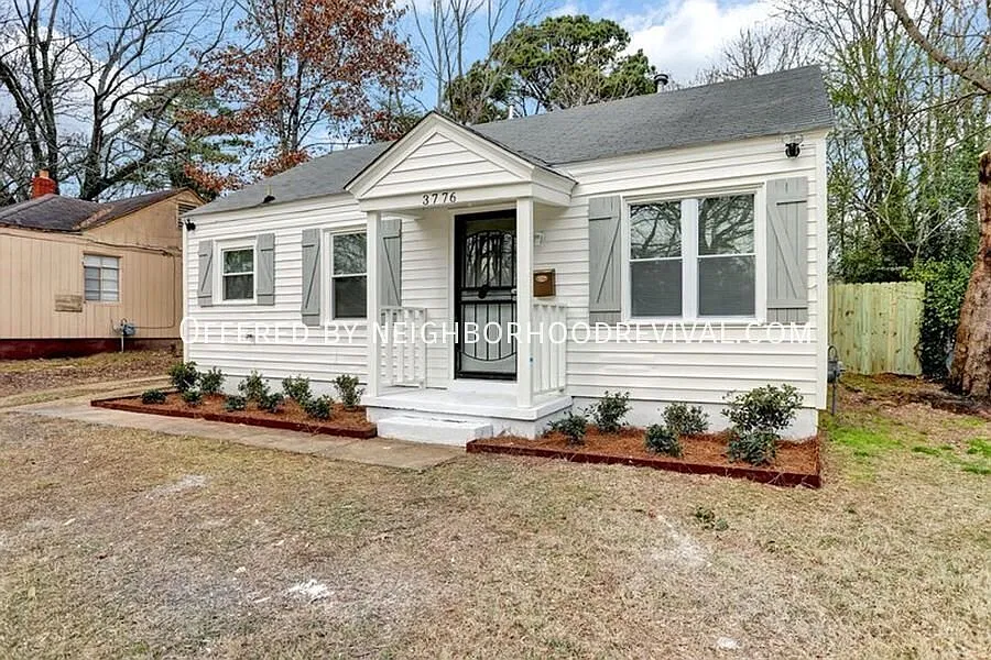 Nicely Updated 2-Bedroom Home with Washer and Dryer, 38111 — Photo 2
