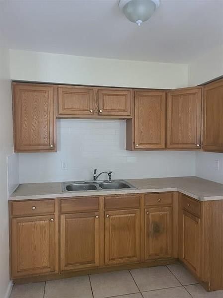 2nd image of 2503 SE 2nd St