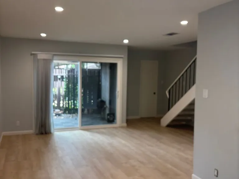 5420 Roundtree Ct #B — Photo 4