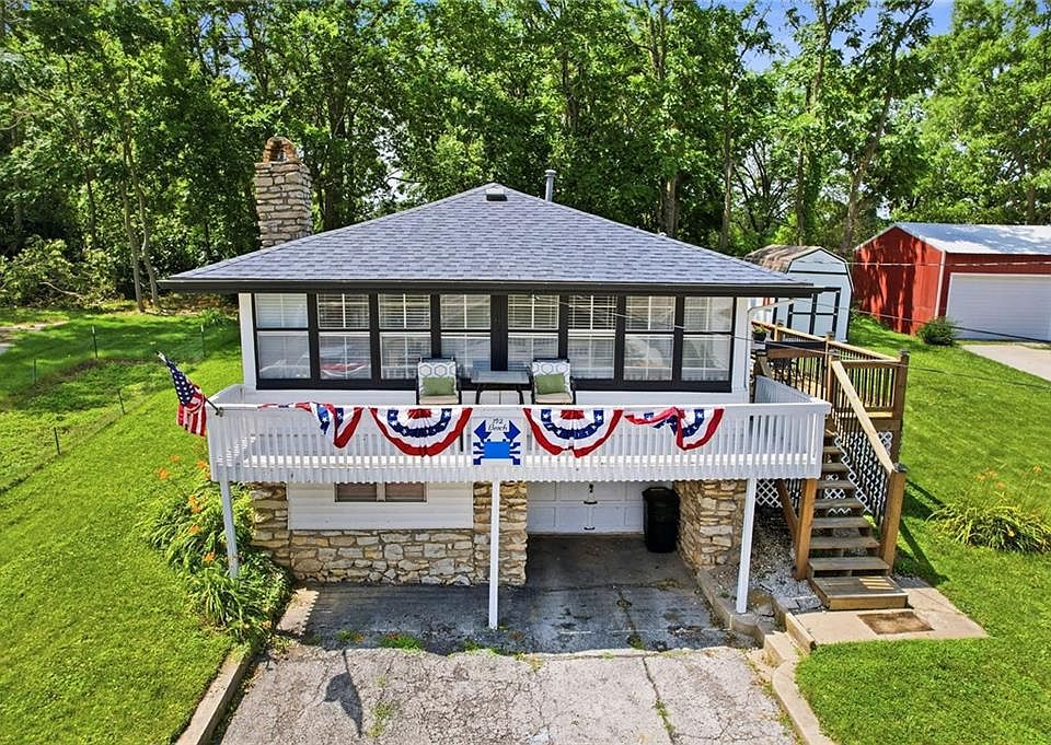 1st image of 152 Beach Dr