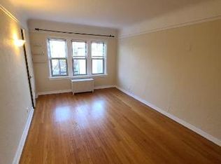 4207 W Addison St APT 2, Chicago, IL 60641