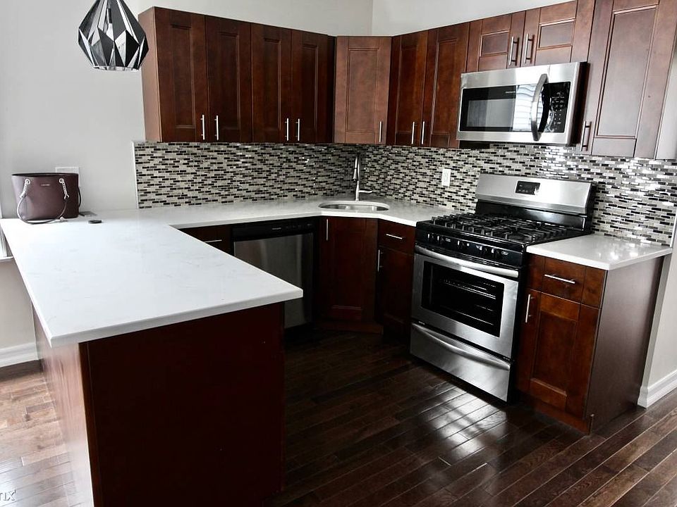 00707_l9biOqoCndk_1200x900