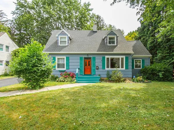 110 Worthing Ter, East Rochester, NY 14445