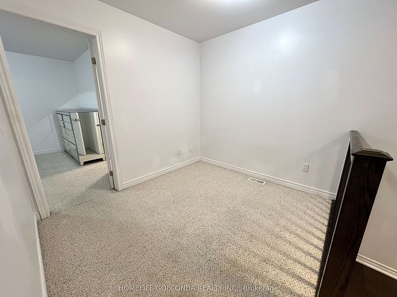 Oakville Townhouse for rent - 4 Bedrooms — photo 10