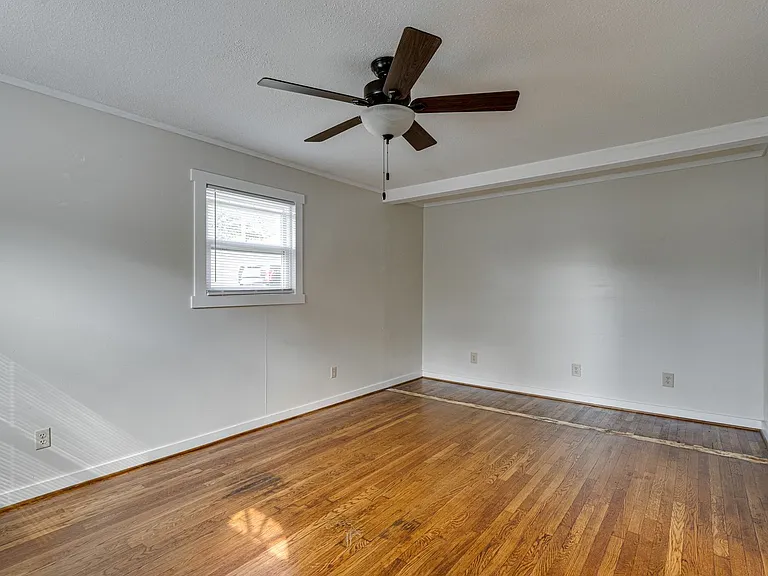 324 Loop Rd — Photo 15