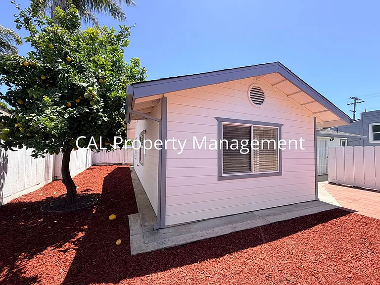 245A Maple St — Photo 15