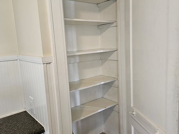 3rd image of 4115 34th Ave #2