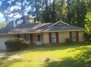 3 Davidson Ave, Savannah, GA 31419