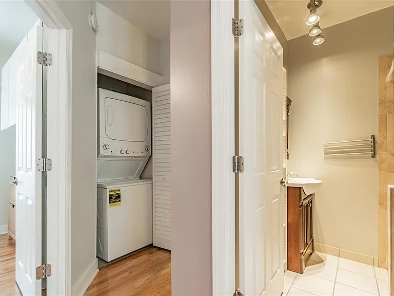 317 W Jean St — Photo 27