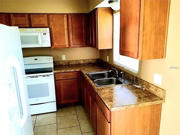 3rd image of 4348 Royal Ivey Gardens Ct