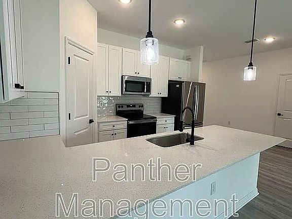 2nd image of 2311 NE 15th Ln