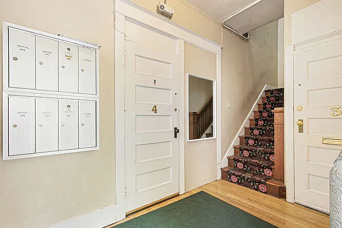 1641 N Vine St #3 — Photo 4