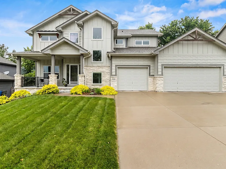 19506 Shadow Ridge Dr — Photo 1