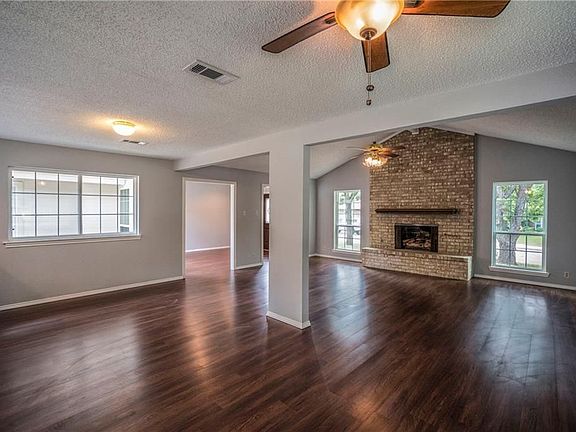5th image of 719 Abilene Dr
