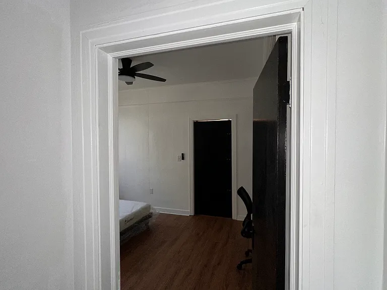 1131 Eastview St — Photo 6