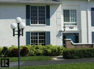 1197 Eden Isle Blvd NE APT 1, Saint Petersburg, FL 33704