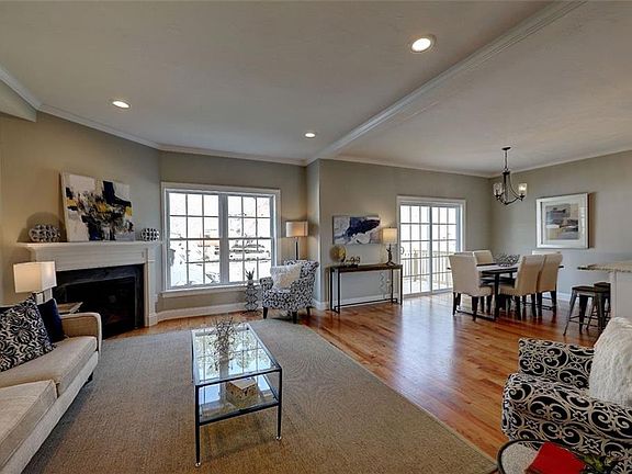 3rd image of 1101 Hunting Hill Dr