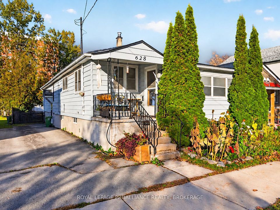 1st image of 628 Macdonnell St