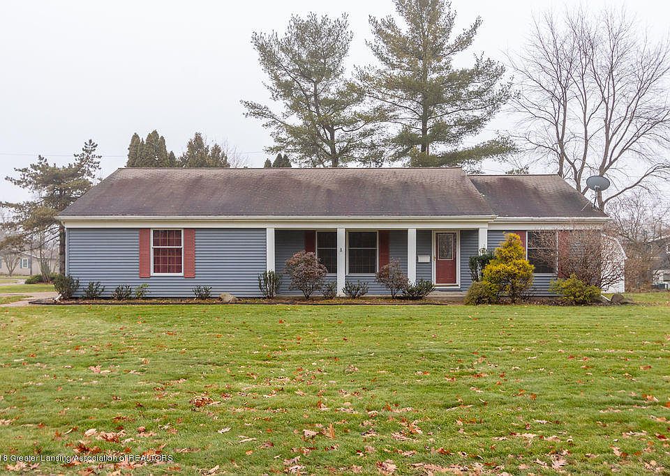 1st image of 332 S Circle Dr