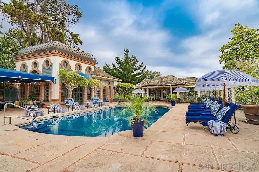 16 bed, 23.0 bath, 22897 sqft, $69,000 — Photo 3
