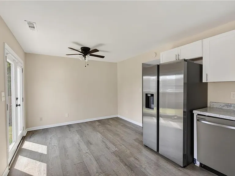 3017 Herrmann Ct — Photo 7