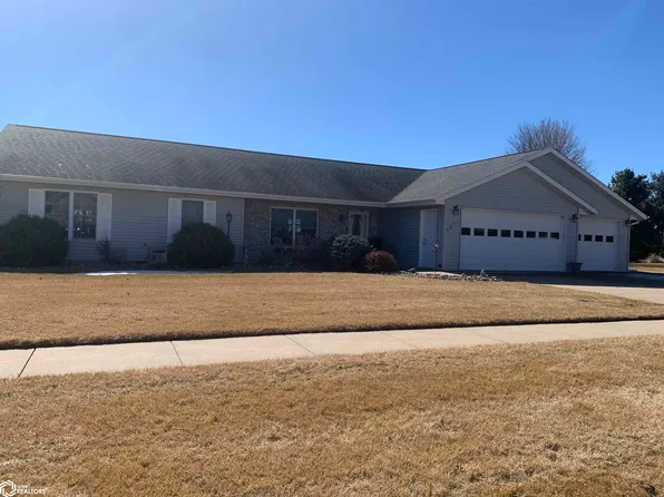 1617 Cambridge Dr, Burlington, IA 52601