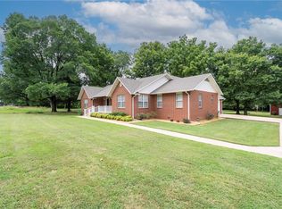 21230 Shady Grove Rd, Siloam Springs, AR 72761