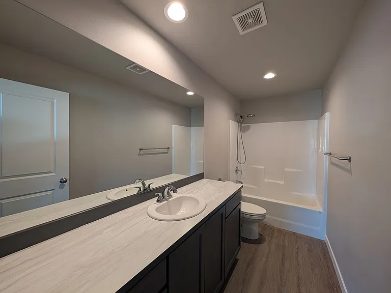 2219 SE Marlette Rd — Photo 3