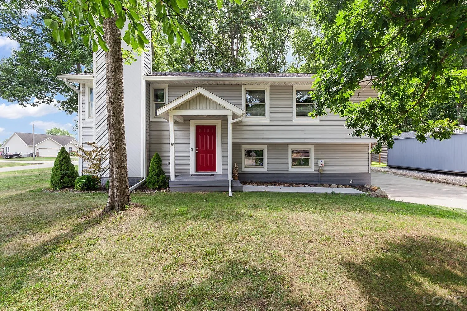 9136 Kingsley Dr photo 1