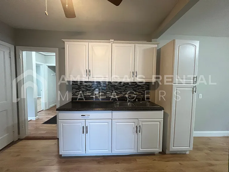 1318 Woodward Rd — Photo 8