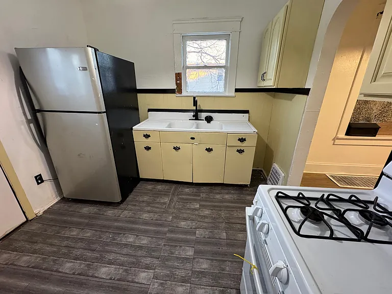 117 Kent Ct — Photo 9