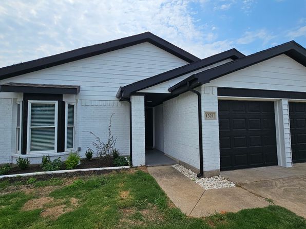 1321 Ponder Way