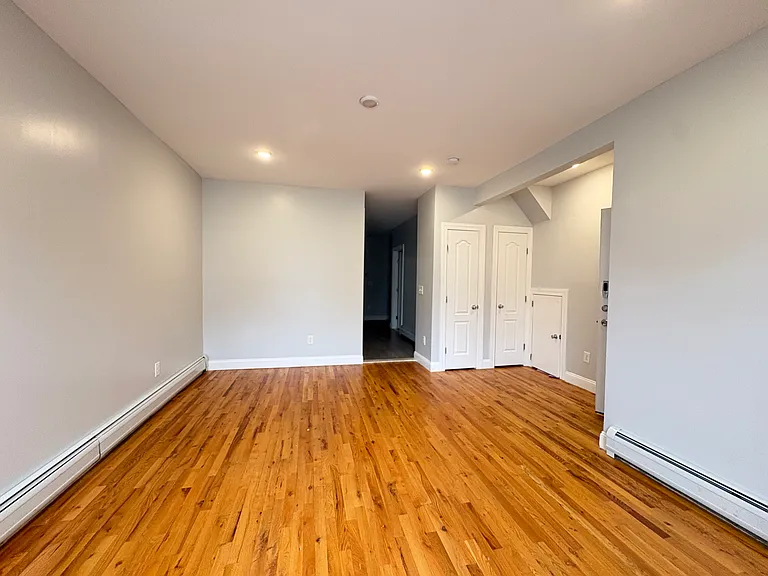 227 Bidwell Ave #1 — Photo 3