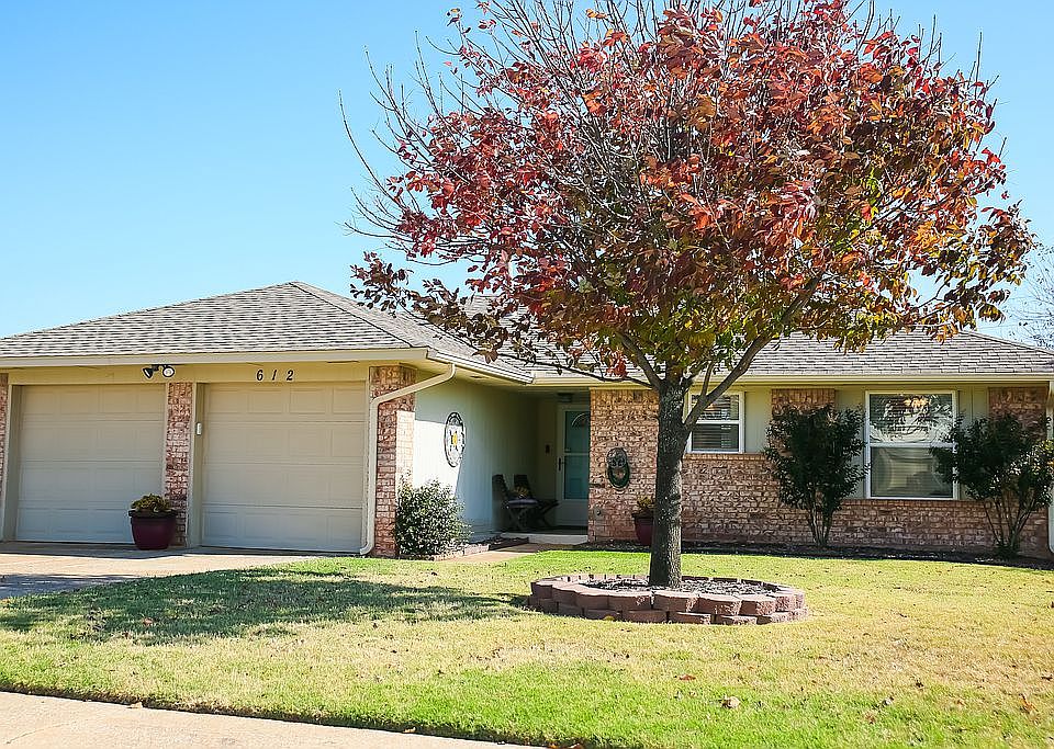 1st image of 612 Cottonwood Dr