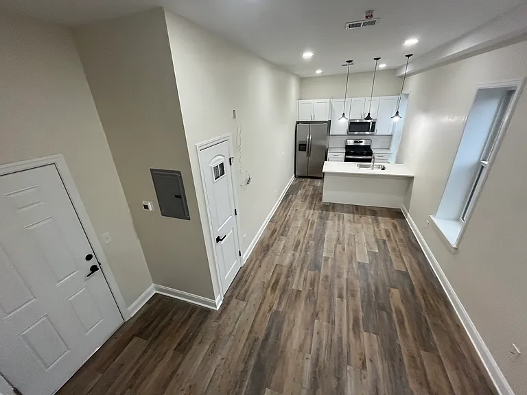 1401 S Broad St #B — Photo 15