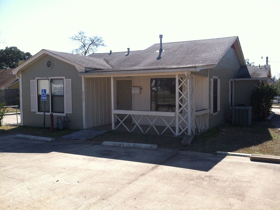 1st image of 2116 S College Ave