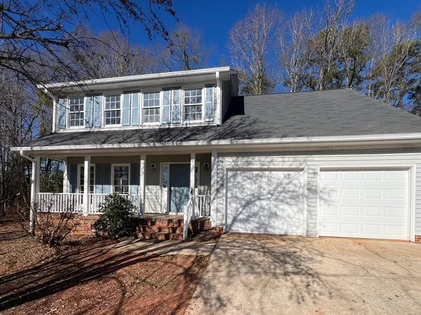 11 Winterthur Ct, Greer, SC 29650