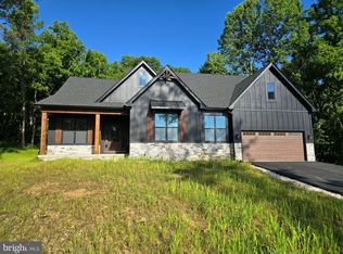 476 Elegant Dr, Martinsburg, WV 25403