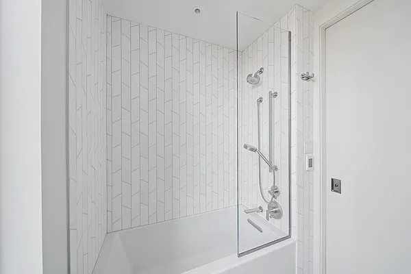 Rented by Oxford Property Group | media 25