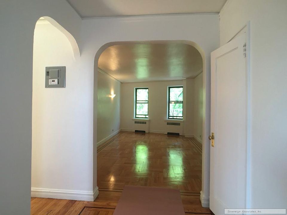 1st image of 116 Seaman Ave APT 6E