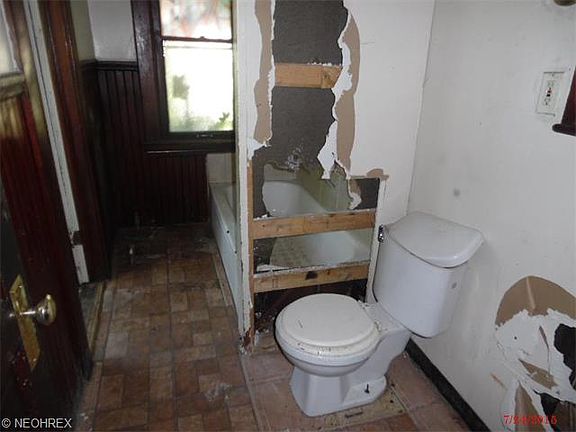 5th image of 3384 E 66th St